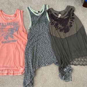 Free People Tank Loy - 3 Tanks
